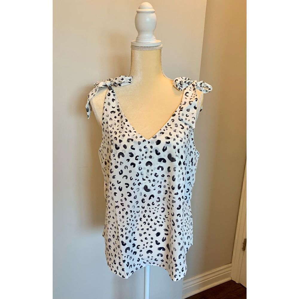 Renee C size medium bow strap tank top